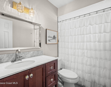 1011 S Miramar Avenue - Photo Thumbnail 17