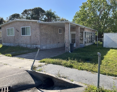2540 Haverhill Road Ne - Photo Thumbnail 1