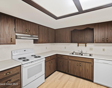 1780 Stewart Place - Photo Thumbnail 14