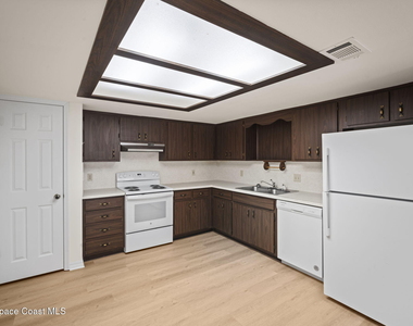 1780 Stewart Place - Photo Thumbnail 13