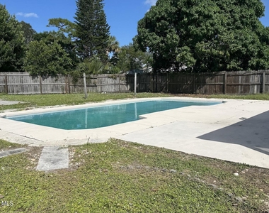 496 Poinciana Drive - Photo Thumbnail 14