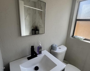 496 Poinciana Drive - Photo Thumbnail 21