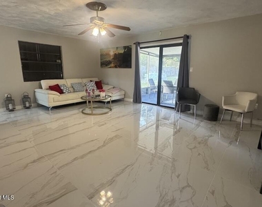 496 Poinciana Drive - Photo Thumbnail 8