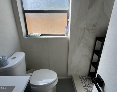 496 Poinciana Drive - Photo Thumbnail 23