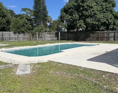 496 Poinciana Drive - Photo Thumbnail 17