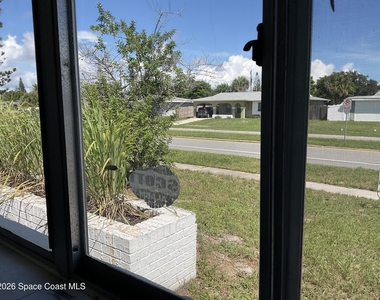 753 Bianca Drive Ne - Photo Thumbnail 37