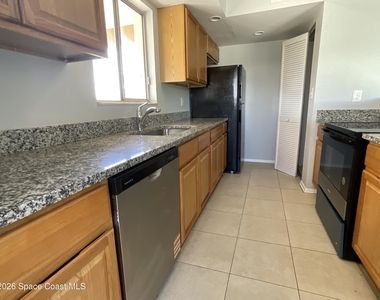 753 Bianca Drive Ne - Photo Thumbnail 2