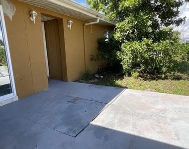 753 Bianca Drive Ne - Photo Thumbnail 33