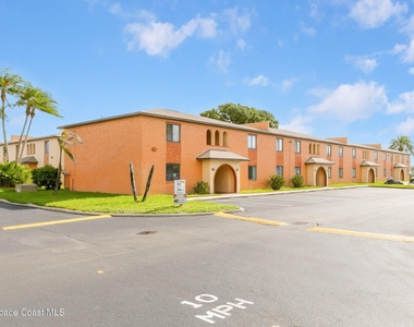189 San Juan Circle - Photo Thumbnail 1