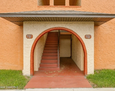 189 San Juan Circle - Photo Thumbnail 2