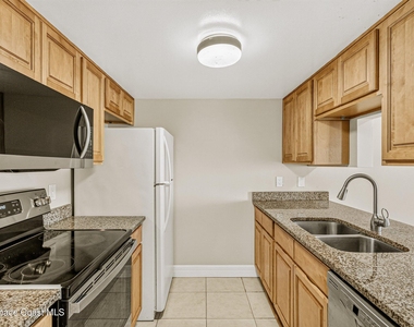 189 San Juan Circle - Photo Thumbnail 6