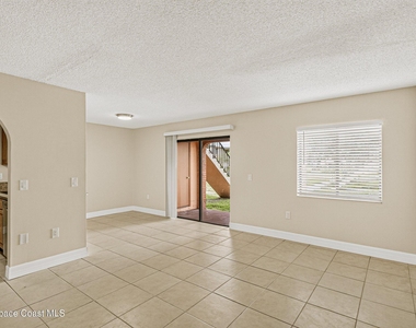 189 San Juan Circle - Photo Thumbnail 10