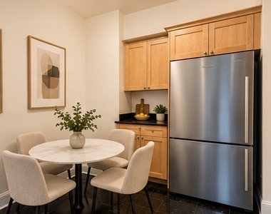 141 East 56th Street - Photo Thumbnail 4