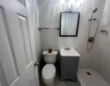 827 19th Avenue N - Photo Thumbnail 12