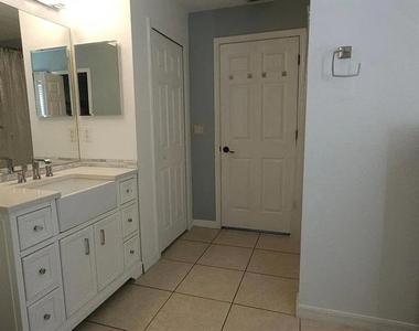 3926 Constantine Loop - Photo Thumbnail 25