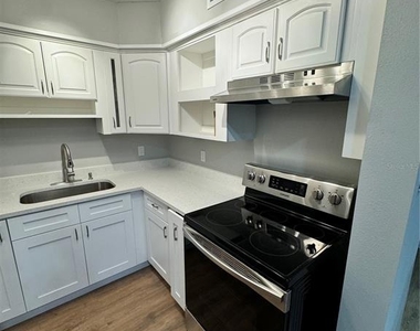 3314 W Tampa Bay Boulevard - Photo Thumbnail 1