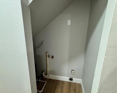 3314 W Tampa Bay Boulevard - Photo Thumbnail 10