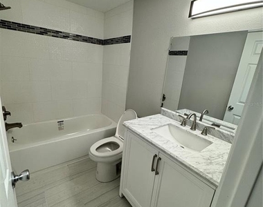 3314 W Tampa Bay Boulevard - Photo Thumbnail 4