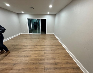 3314 W Tampa Bay Boulevard - Photo Thumbnail 9