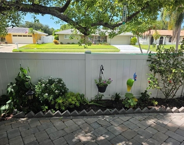 12291 69th Terrace - Photo Thumbnail 16