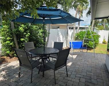 12291 69th Terrace - Photo Thumbnail 9