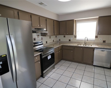 5018 Oakshire Drive - Photo Thumbnail 19