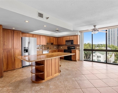 3301 Bayshore Boulevard - Photo Thumbnail 9