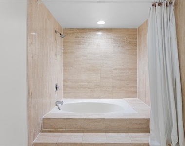3301 Bayshore Boulevard - Photo Thumbnail 21