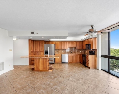 3301 Bayshore Boulevard - Photo Thumbnail 7