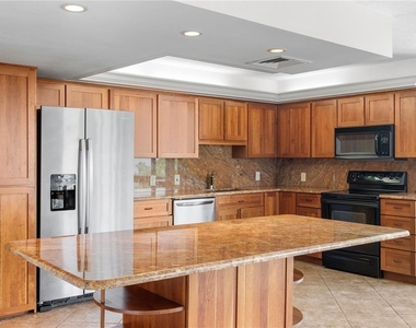3301 Bayshore Boulevard - Photo Thumbnail 10