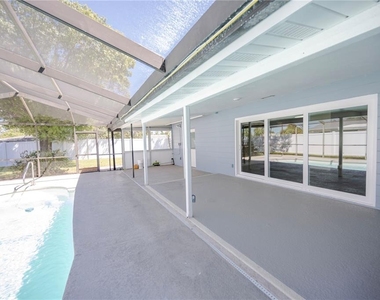 9372 1st Street N - Photo Thumbnail 16