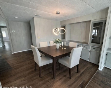 8066 Highpoint Boulevard - Photo Thumbnail 11