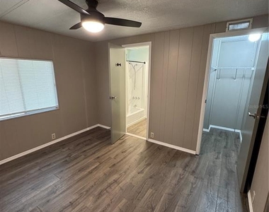 8066 Highpoint Boulevard - Photo Thumbnail 22