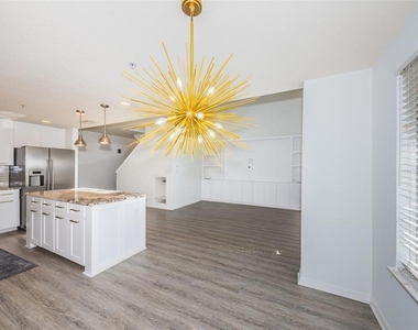 5215 Beach Breeze Court - Photo Thumbnail 20