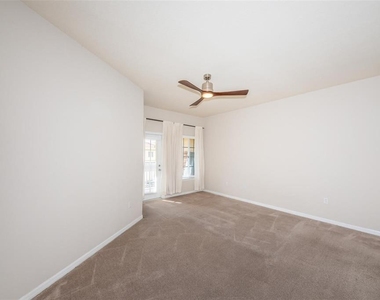 5215 Beach Breeze Court - Photo Thumbnail 25