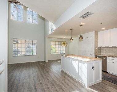 5215 Beach Breeze Court - Photo Thumbnail 3