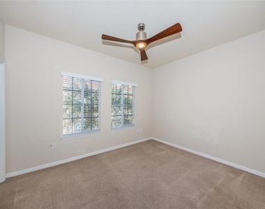 5215 Beach Breeze Court - Photo Thumbnail 29