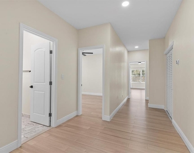 1081 S Pointe Alexis Drive - Photo Thumbnail 18