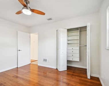 3218 38th Street N - Photo Thumbnail 12