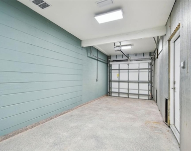 3218 38th Street N - Photo Thumbnail 6