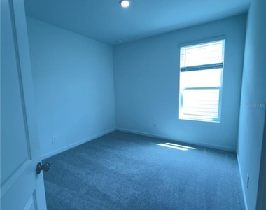 5556 Guava Court - Photo Thumbnail 12