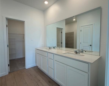 5556 Guava Court - Photo Thumbnail 9