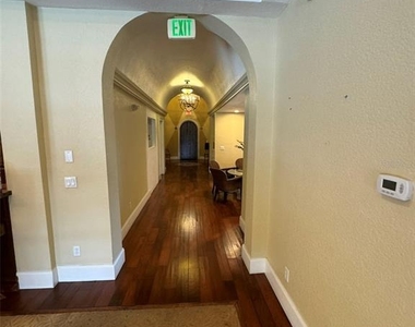 5152 Conroy Road - Photo Thumbnail 18