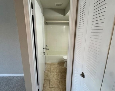 5152 Conroy Road - Photo Thumbnail 2
