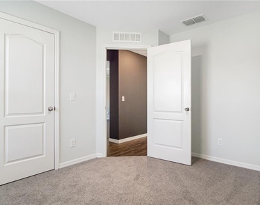 1503 Swan Lake Circle - Photo Thumbnail 19