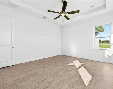 200 Snowy Orchid Way - Photo Thumbnail 24