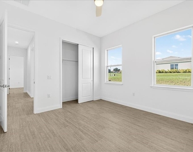 200 Snowy Orchid Way - Photo Thumbnail 37