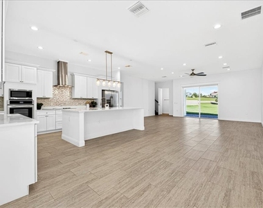 200 Snowy Orchid Way - Photo Thumbnail 15