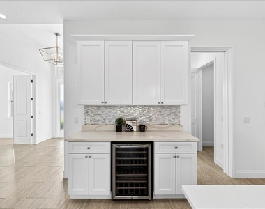 200 Snowy Orchid Way - Photo Thumbnail 17