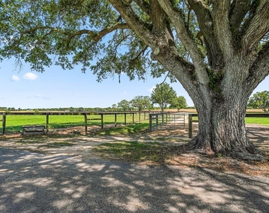 1000 Nw 150th Avenue - Photo Thumbnail 13